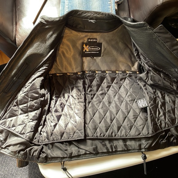 Xelement leather jacket size large - Picture 9 of 9